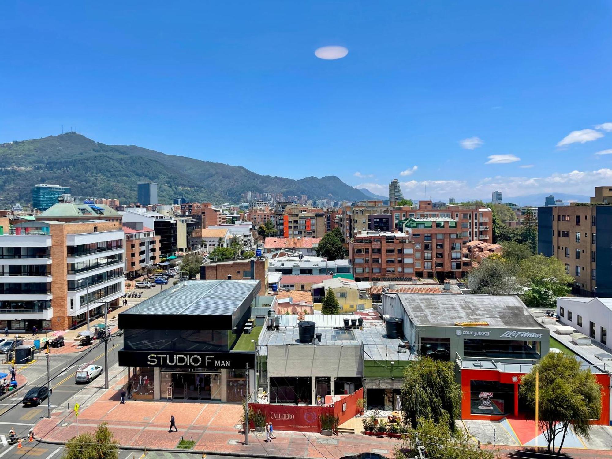122 Plaza Apartahotel Bogota Exterior photo